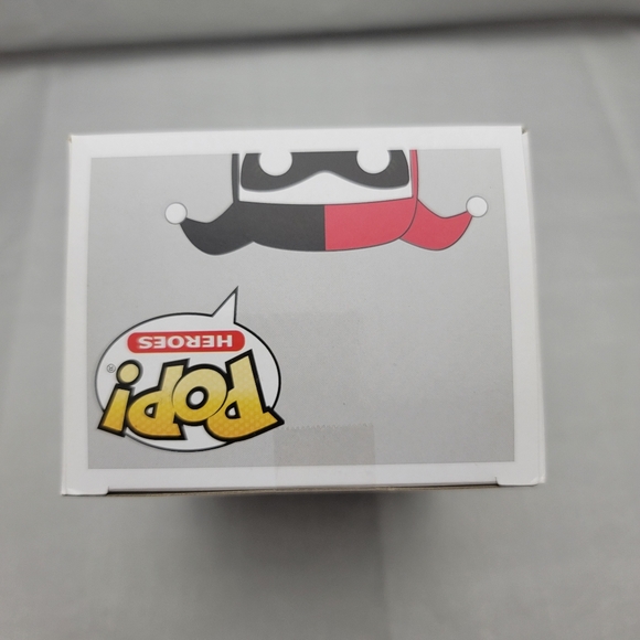 Funko Pop! Heroes Harley Quinn #156 Batman The Animated Series - Picture 6 of 7